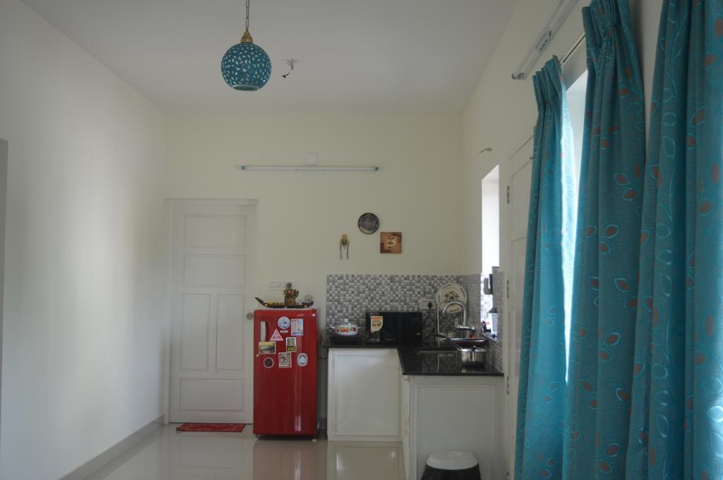 The Pod Cochin Homestay Kochi Exterior photo