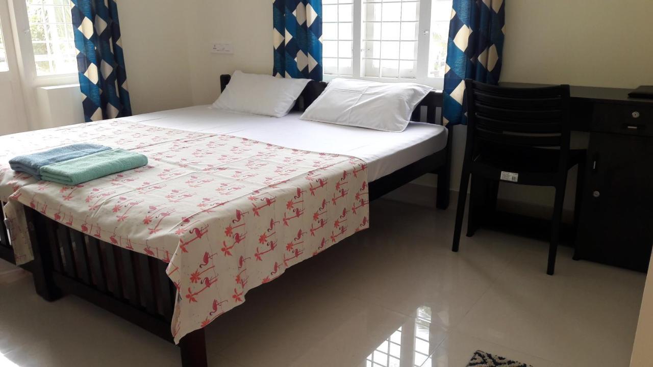 The Pod Cochin Homestay Kochi Exterior photo